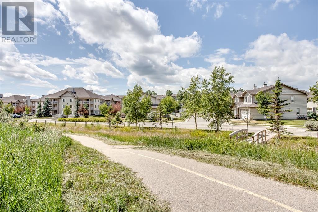 Single Family House for Sale in   Citadel Meadow Point NW Citadel Calgary 
