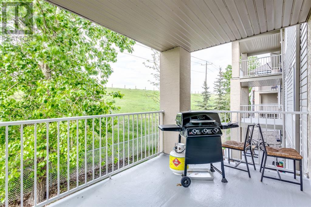 Single Family House for Sale in   Citadel Meadow Point NW Citadel Calgary 