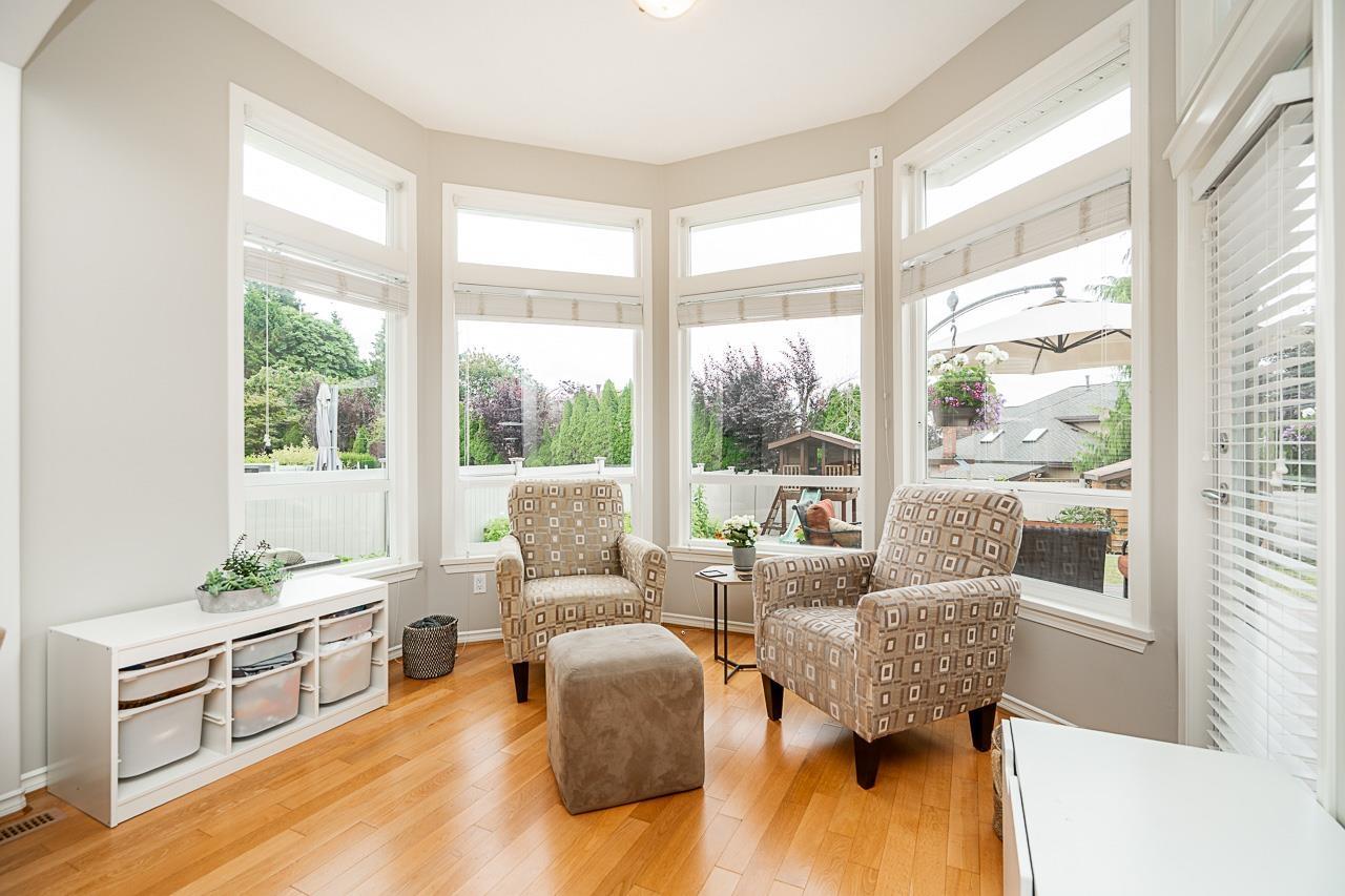 Photo 10 of 14526 58 Avenue, Surrey BC