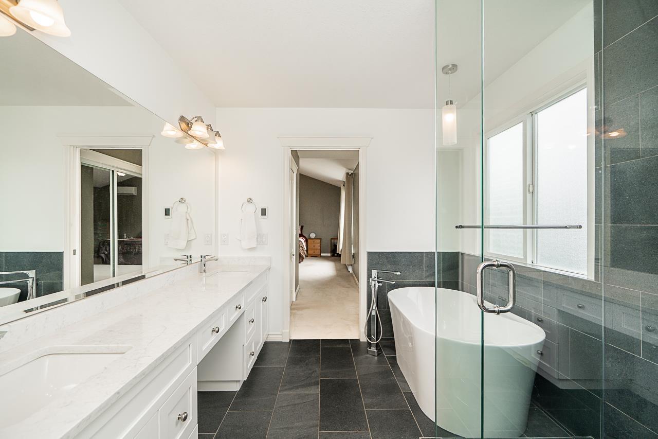 Photo 25 of 14526 58 Avenue, Surrey BC