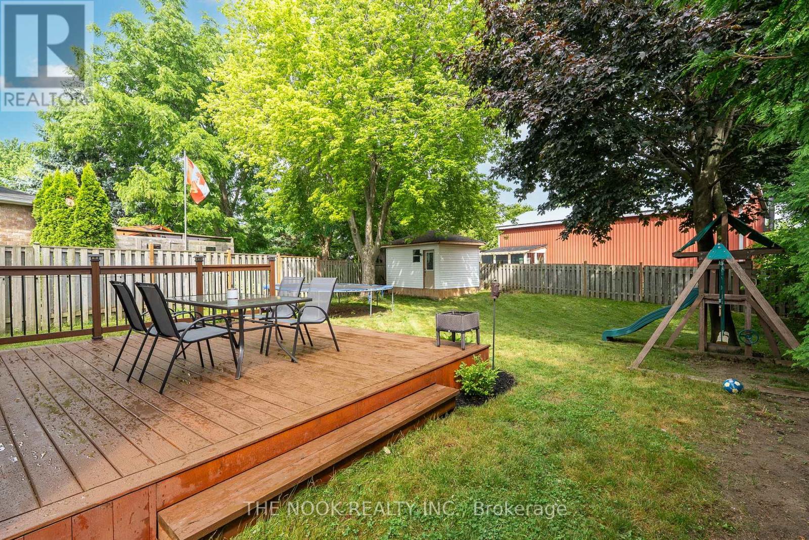 Photo 10 of 95 Turnberry Crescent, Clarington ON