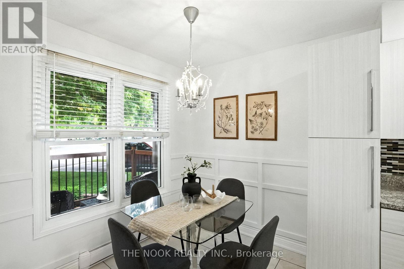 Photo 6 of 95 Turnberry Crescent, Clarington ON