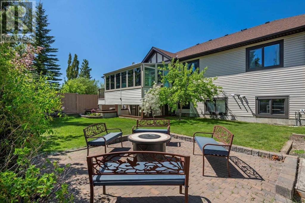Single Family House Bi-level for Sale in  Rockywood Circle NW Rocky Ridge Calgary 