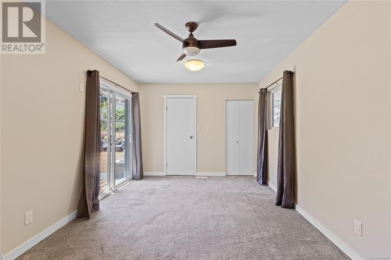 736 Nancy Greene Dr, Campbell River