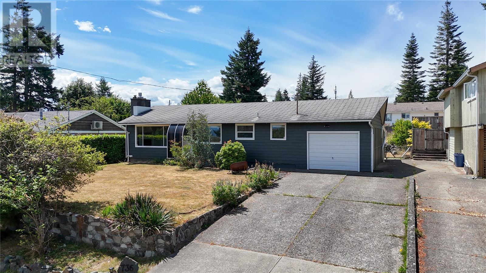 736 Nancy Greene Dr, Campbell River
