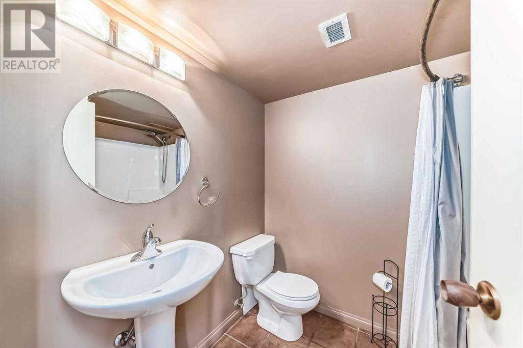 Single Family House for Sale in   Point Drive NW Point McKay Calgary 