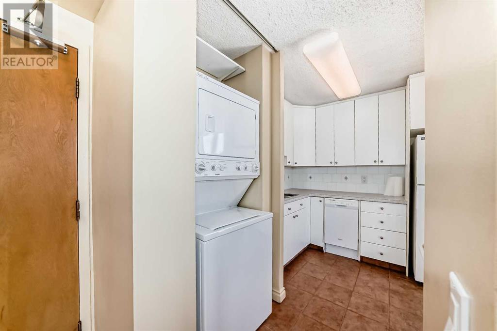Single Family House for Sale in   Point Drive NW Point McKay Calgary 