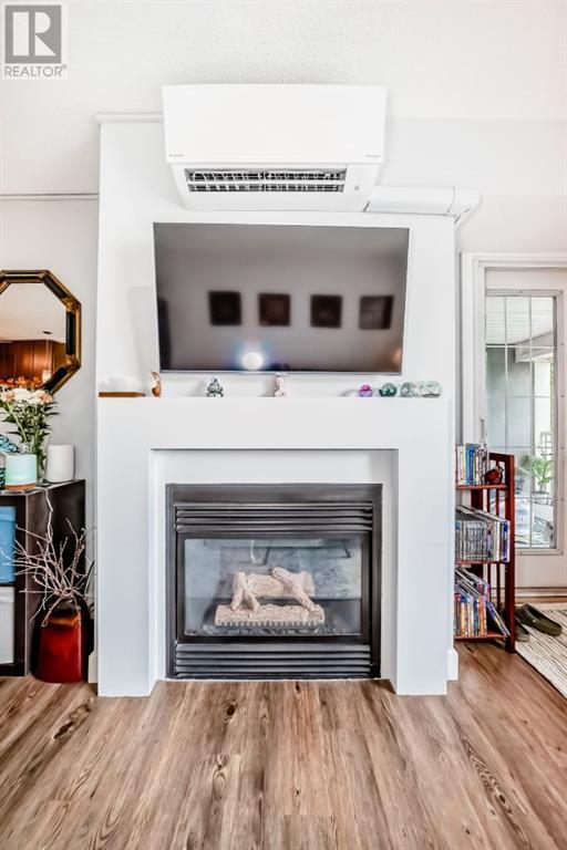 Single Family House for Sale in   Richard Court SW Lincoln Park Calgary 