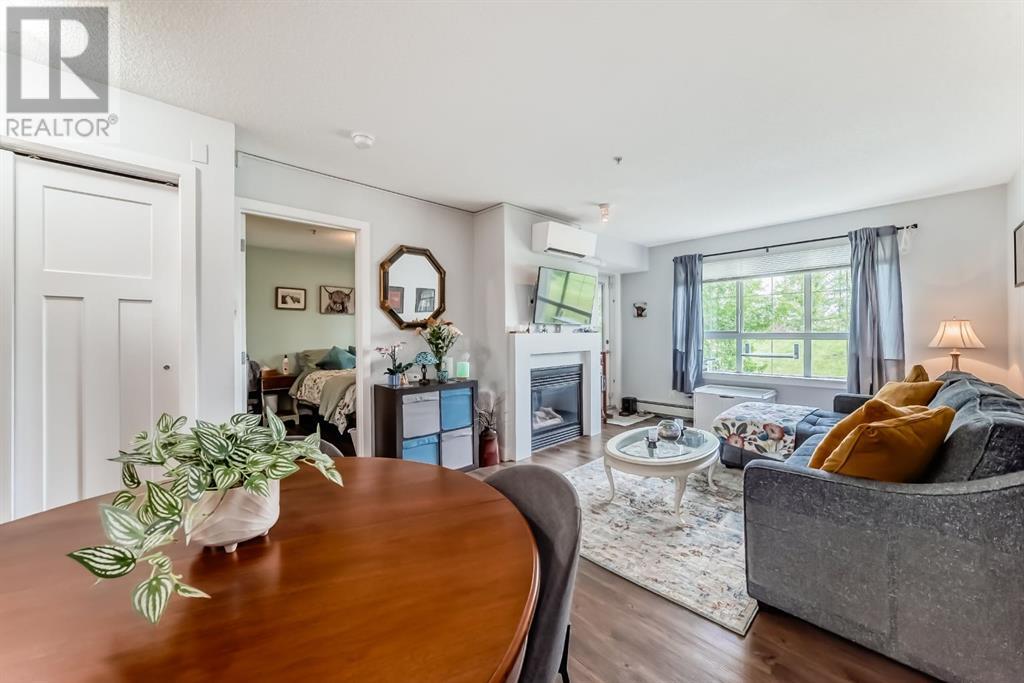 Single Family House for Sale in   Richard Court SW Lincoln Park Calgary 
