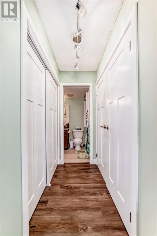 Single Family House for Sale in   Richard Court SW Lincoln Park Calgary 