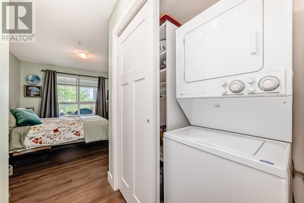 Single Family House for Sale in   Richard Court SW Lincoln Park Calgary 