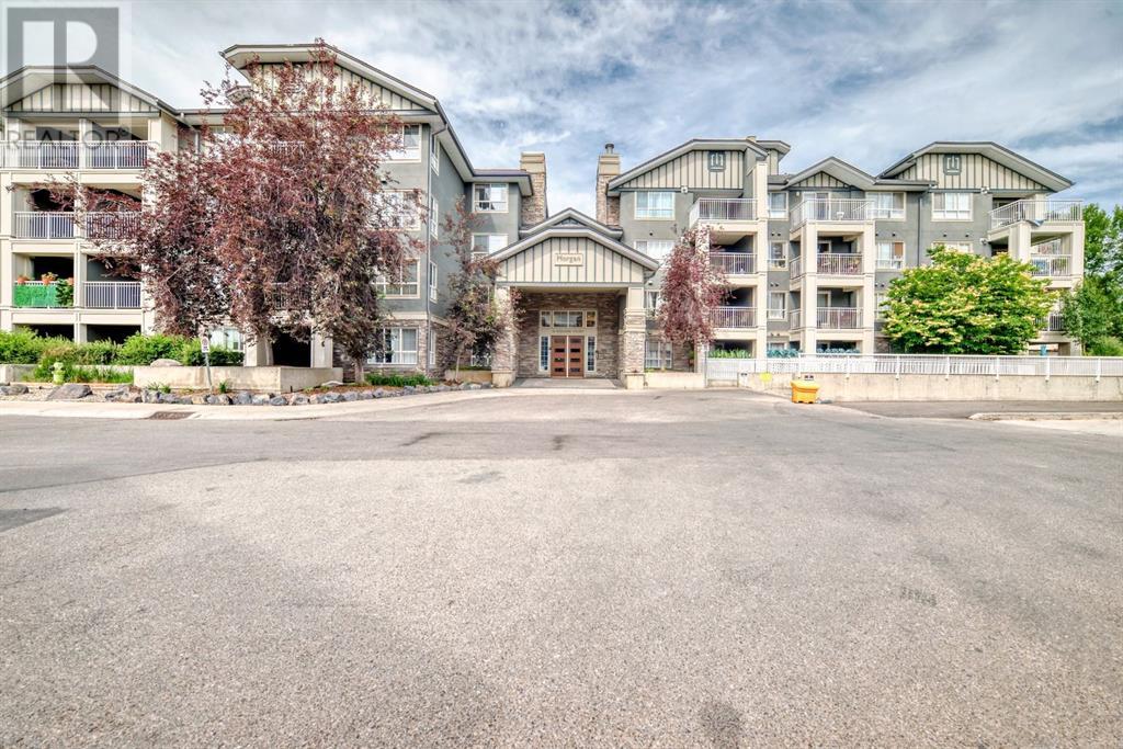 Single Family House for Sale in   Richard Court SW Lincoln Park Calgary 