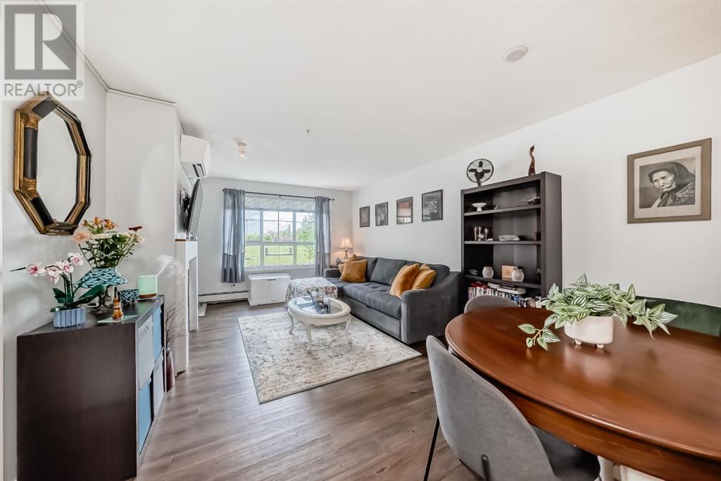 Single Family House for Sale in   Richard Court SW Lincoln Park Calgary 