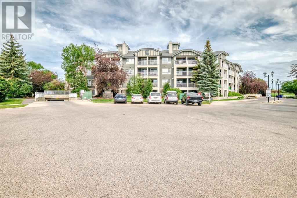 Single Family House for Sale in   Richard Court SW Lincoln Park Calgary 