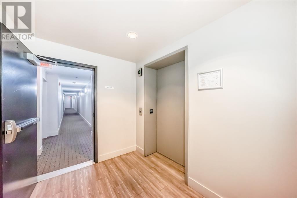 Single Family House for Sale in   Richard Court SW Lincoln Park Calgary 