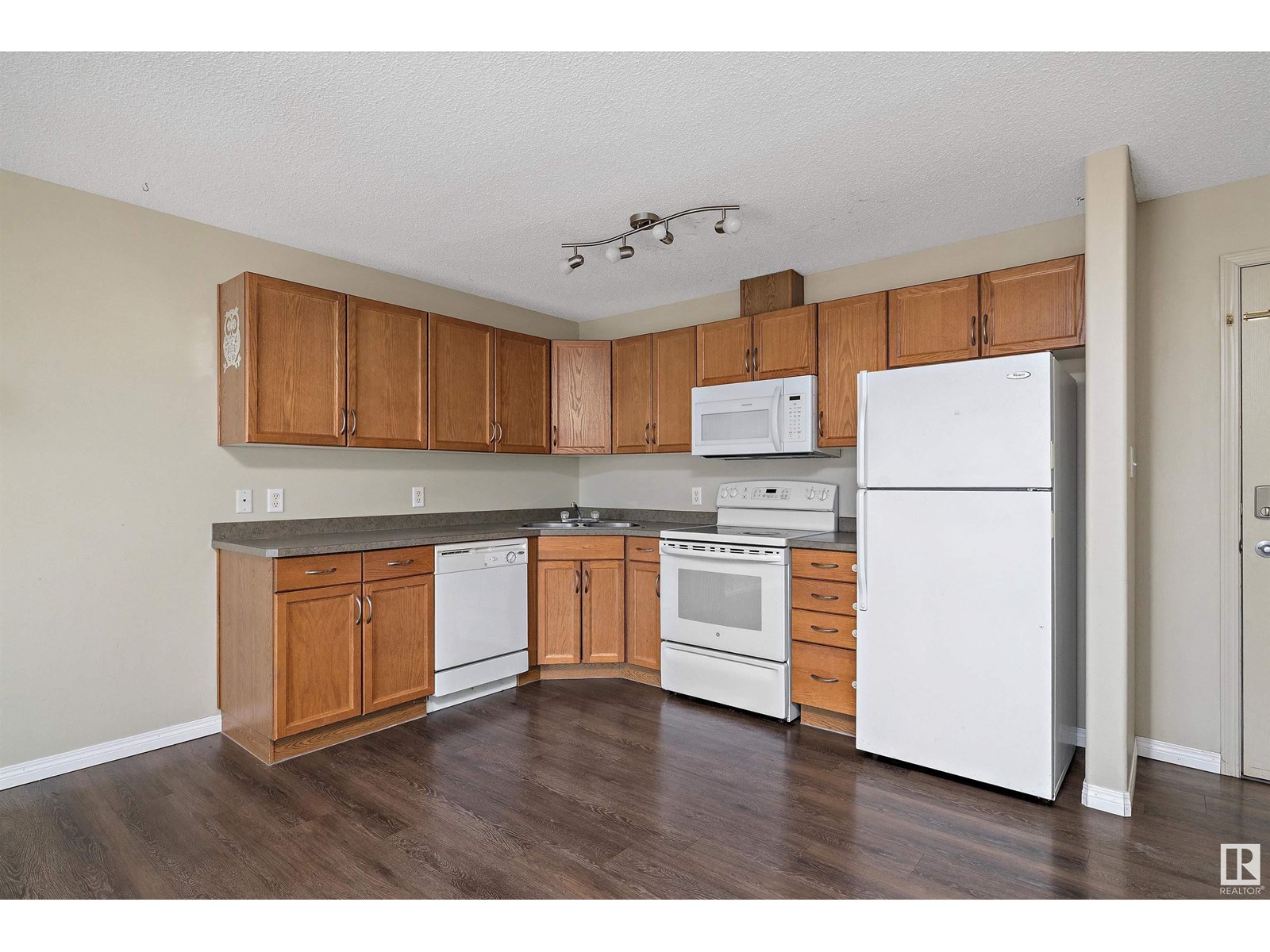 Photo 15 of 404 309 Clareview Station Dr Nw, Edmonton AB