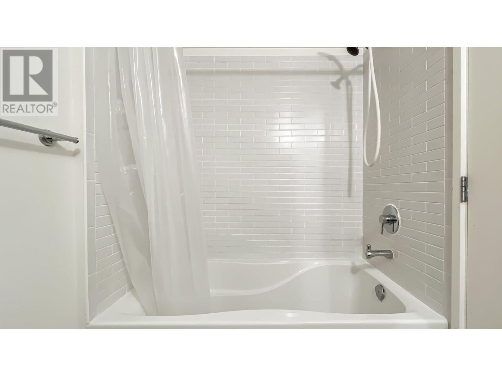 Photo 9 of 809 822 Seymour Street, Vancouver BC