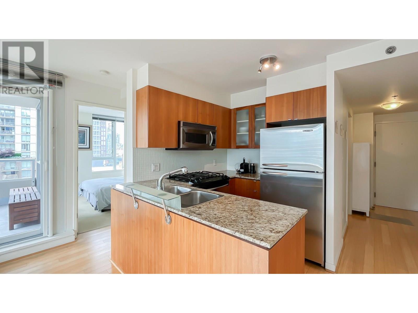 Photo 19 of 809 822 Seymour Street, Vancouver BC