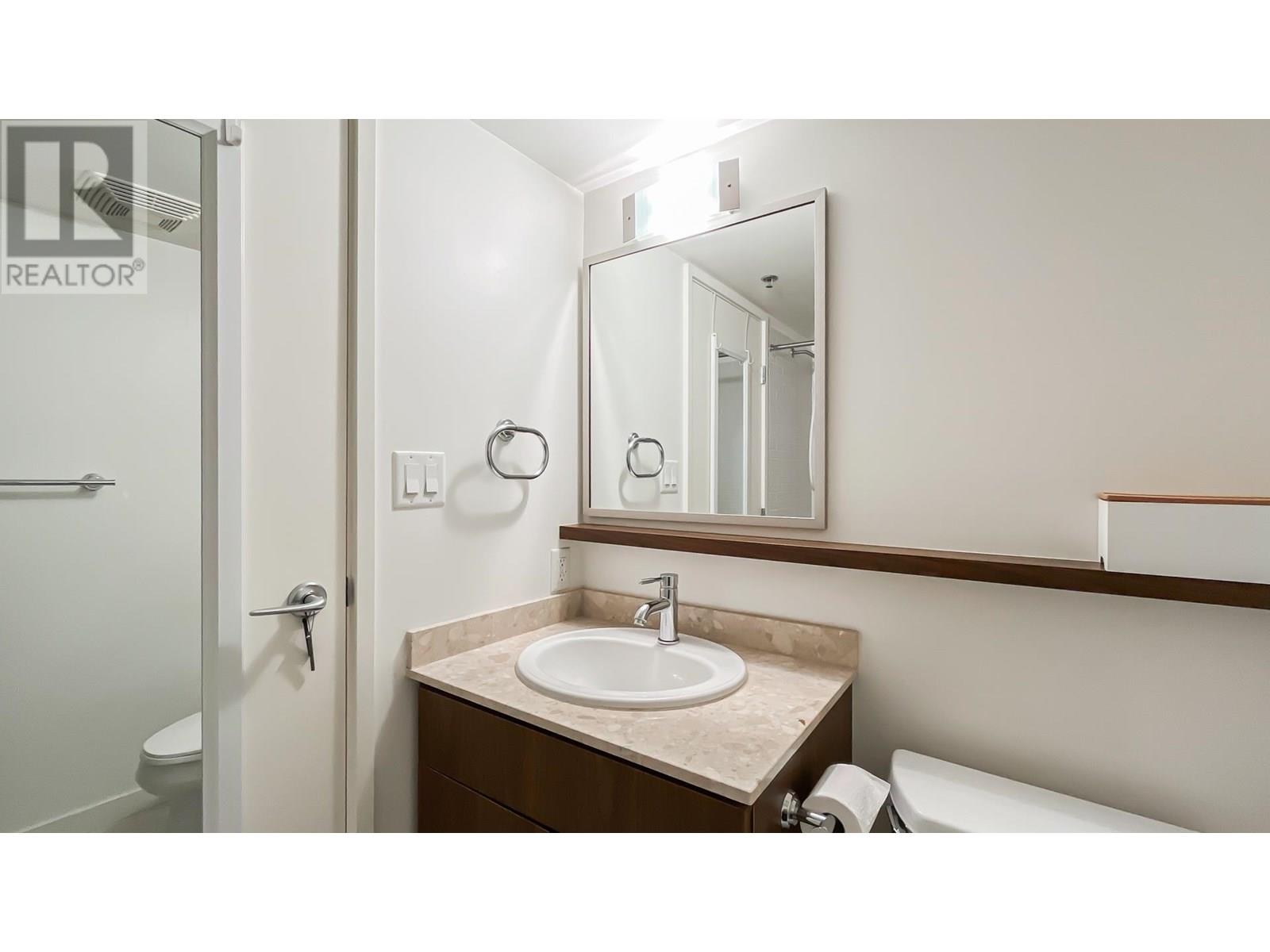 Photo 5 of 809 822 Seymour Street, Vancouver BC