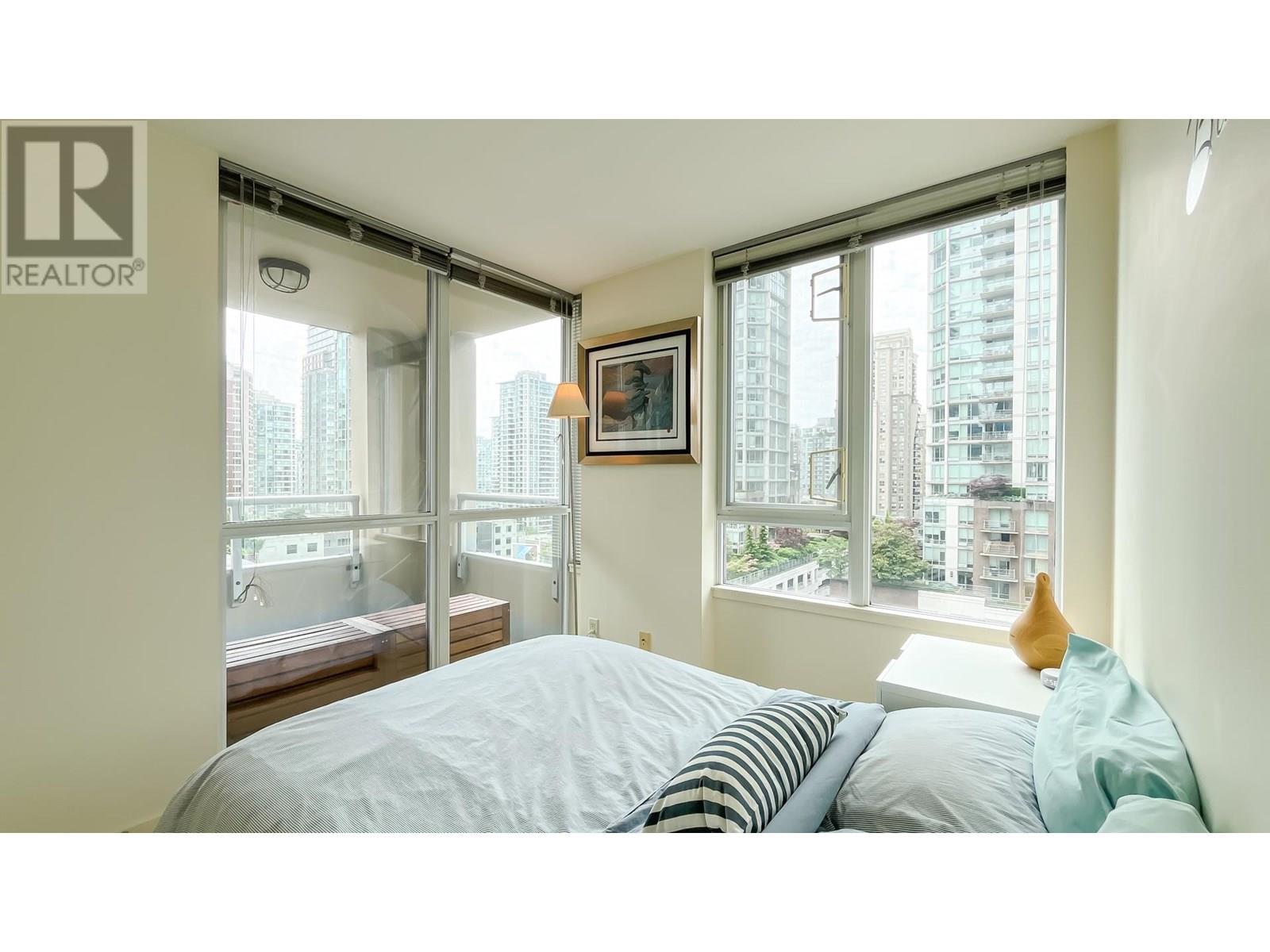 Photo 4 of 809 822 Seymour Street, Vancouver BC