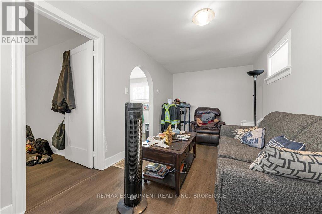 Photo 19 of 79 Burgar Street, Welland ON