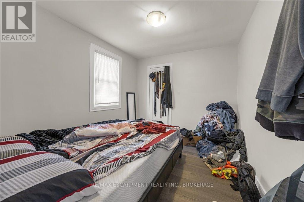 Photo 1 of 79 Burgar Street, Welland ON