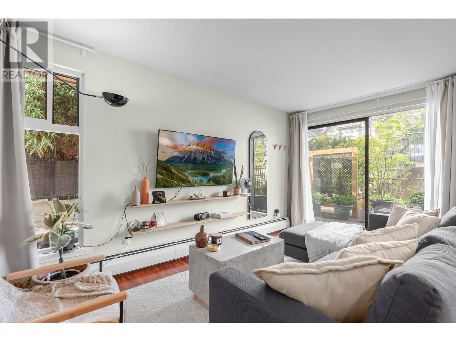 Photo 10 of 104 803 Queens Avenue, New Westminster BC