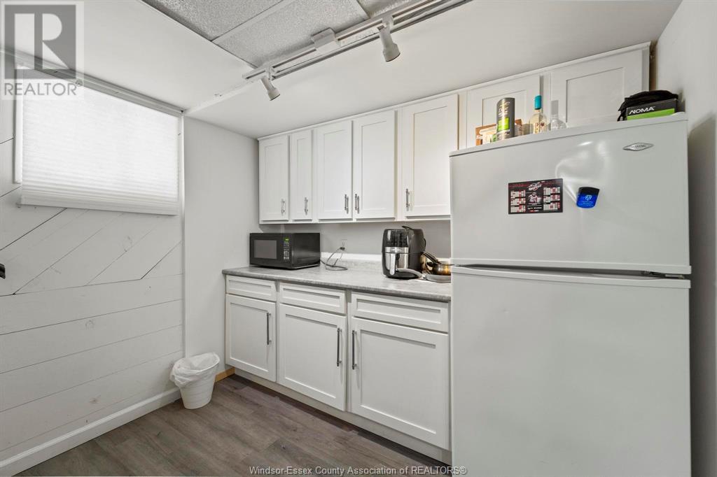 Photo 21 of 560 Chatham Street, Windsor ON