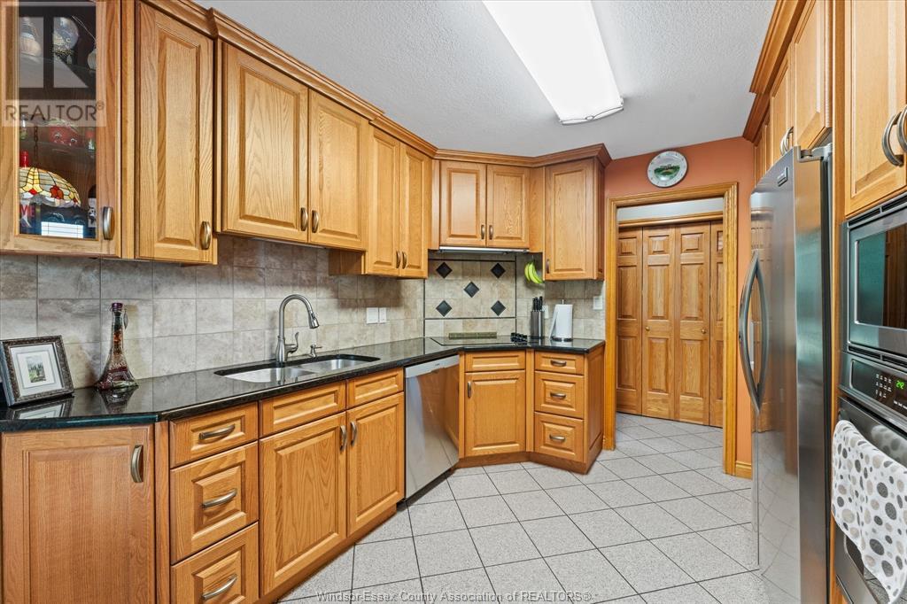 Photo 12 of 575 Wigle Street, Amherstburg ON