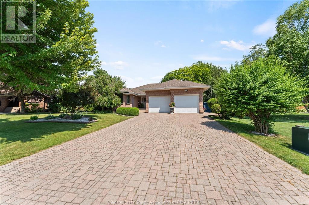 Photo 3 of 575 Wigle Street, Amherstburg ON