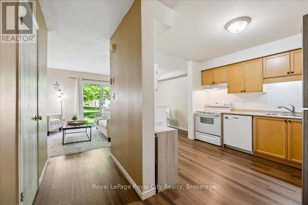 Photo 7 of 69 Roehampton Crescent, Guelph ON