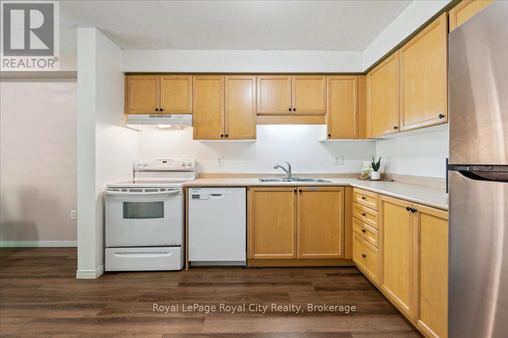 Photo 30 of 69 Roehampton Crescent, Guelph ON