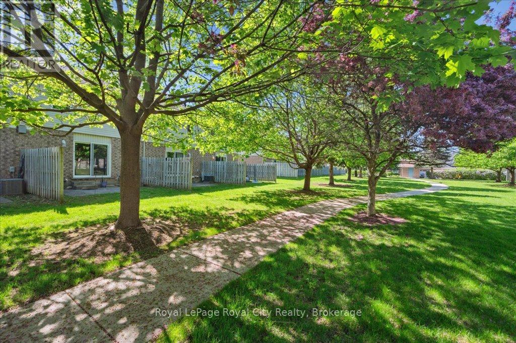 Photo 25 of 69 Roehampton Crescent, Guelph ON