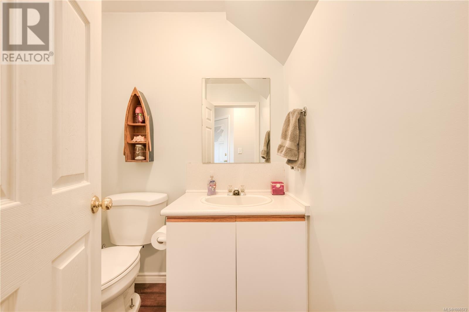 25 2697 Mine Rd, Port McNeill