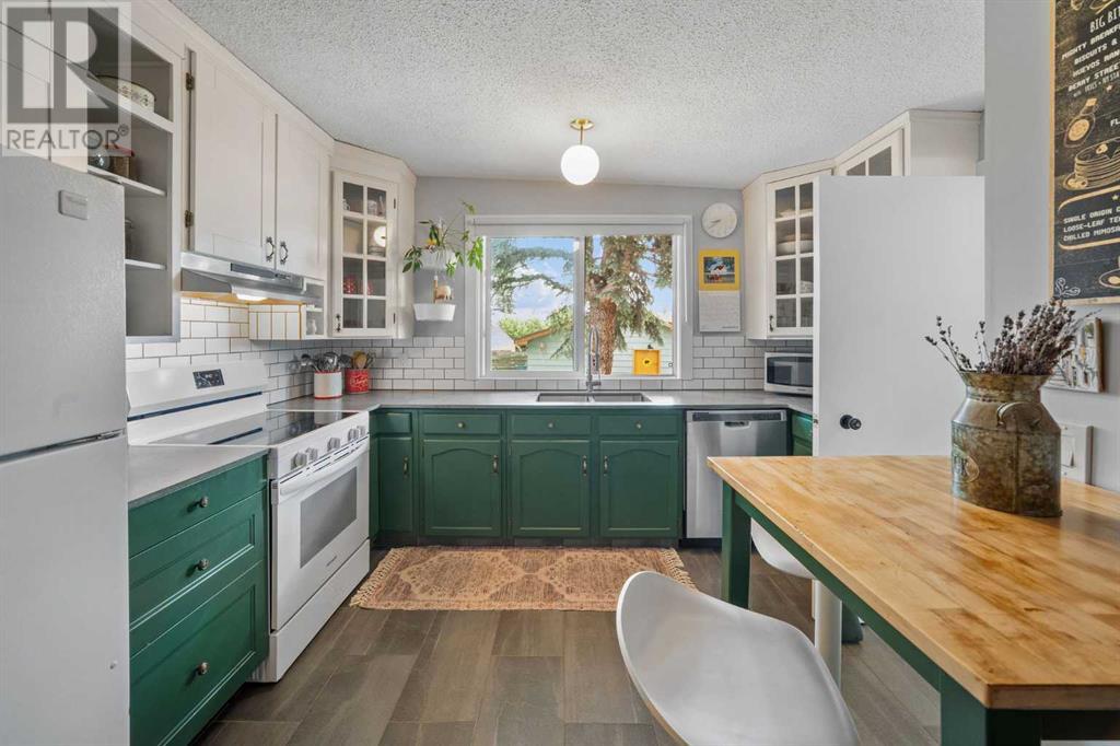 Single Family House Bungalow for Sale in  Huntford Hill NE Huntington Hills Calgary 