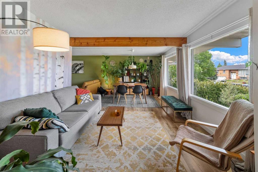 Single Family House Bungalow for Sale in  Huntford Hill NE Huntington Hills Calgary 