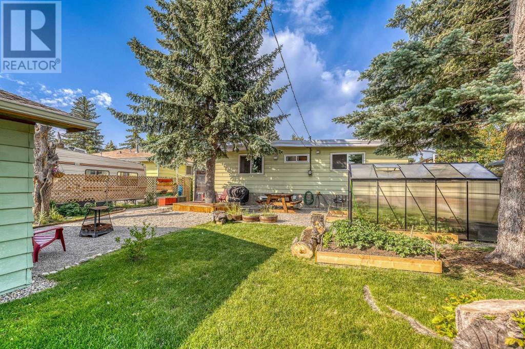 Single Family House Bungalow for Sale in  Huntford Hill NE Huntington Hills Calgary 