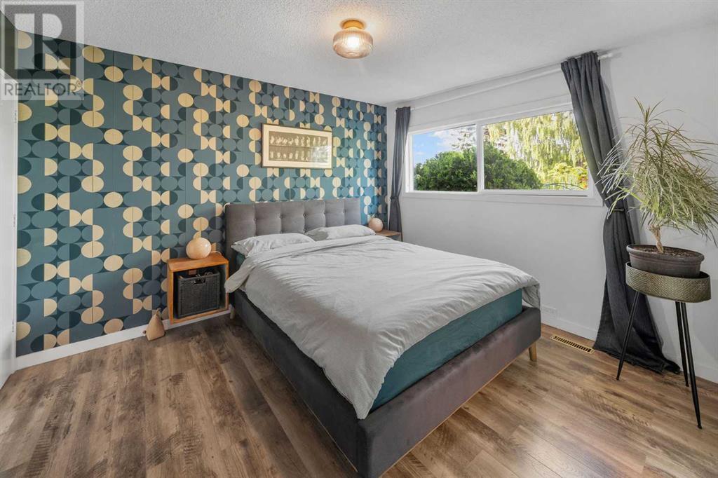 Single Family House Bungalow for Sale in  Huntford Hill NE Huntington Hills Calgary 