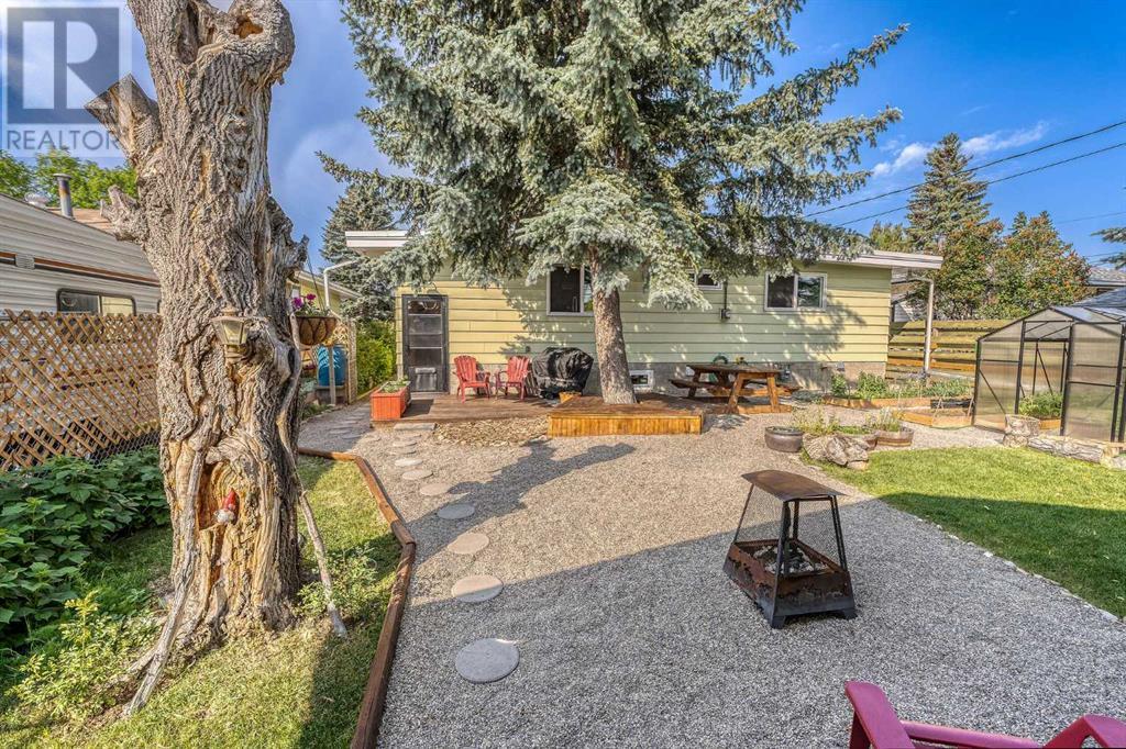 Single Family House Bungalow for Sale in  Huntford Hill NE Huntington Hills Calgary 