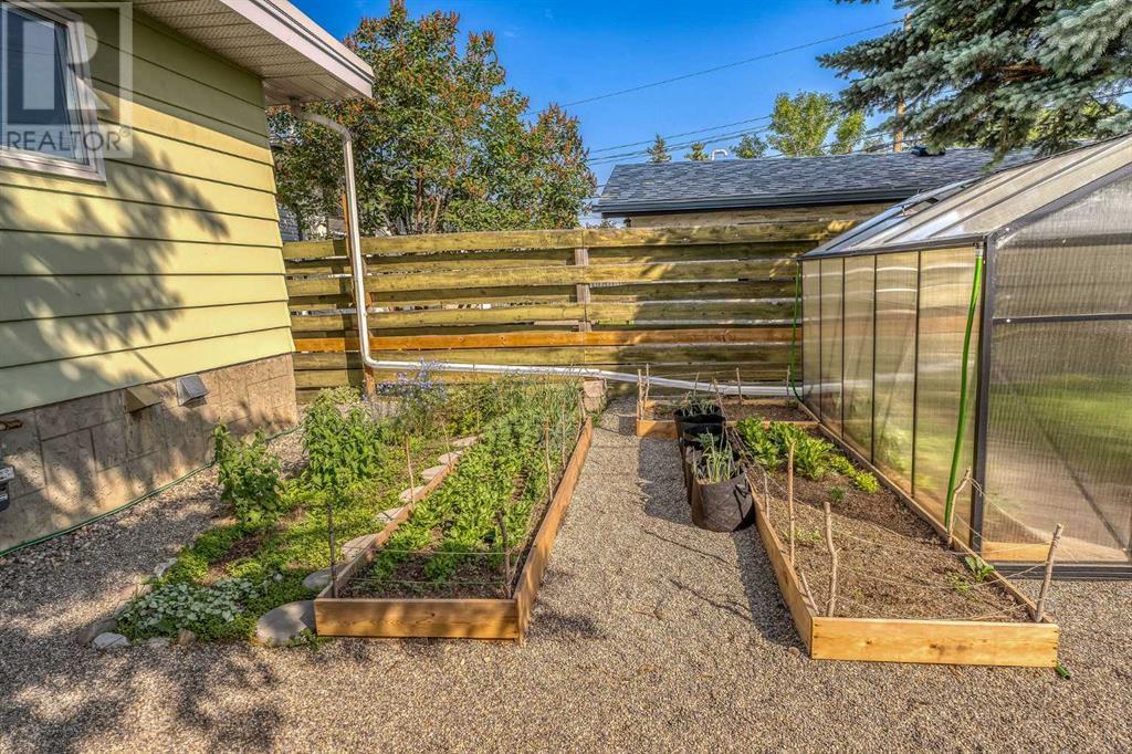 Single Family House Bungalow for Sale in  Huntford Hill NE Huntington Hills Calgary 