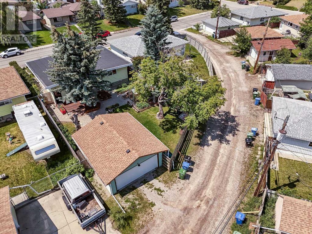 Single Family House Bungalow for Sale in  Huntford Hill NE Huntington Hills Calgary 