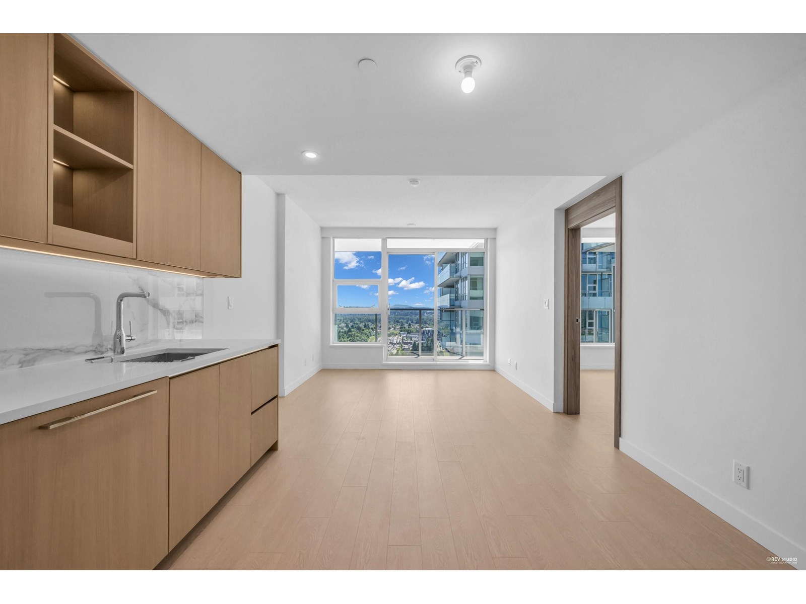 Photo 17 of 3006 13778 100 Avenue, Surrey BC