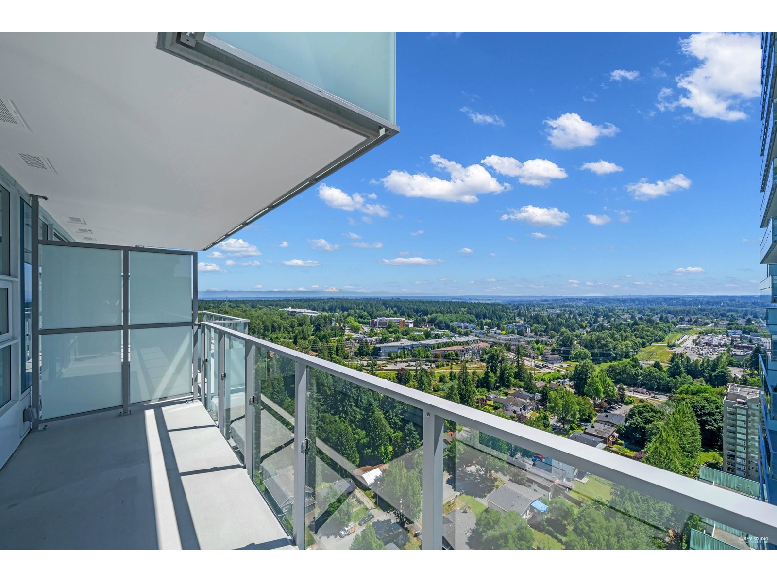 Photo 18 of 3006 13778 100 Avenue, Surrey BC