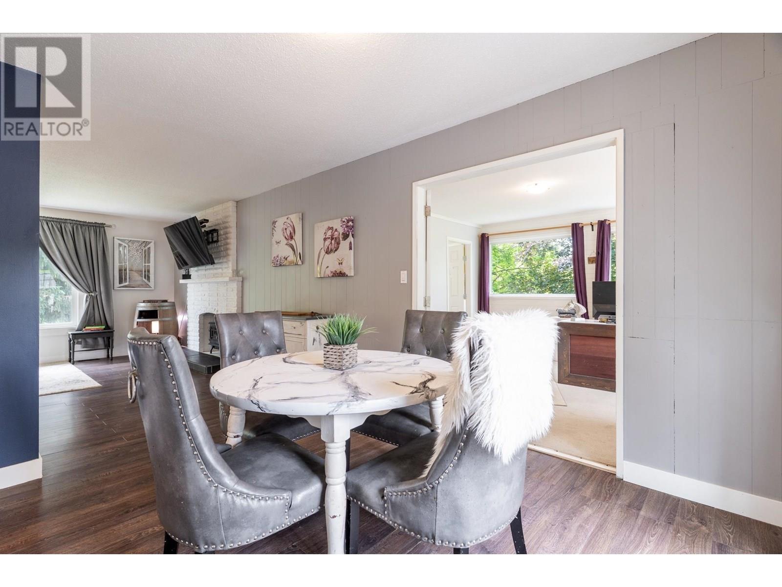 Photo 7 of 24991 100 Avenue, Maple Ridge BC