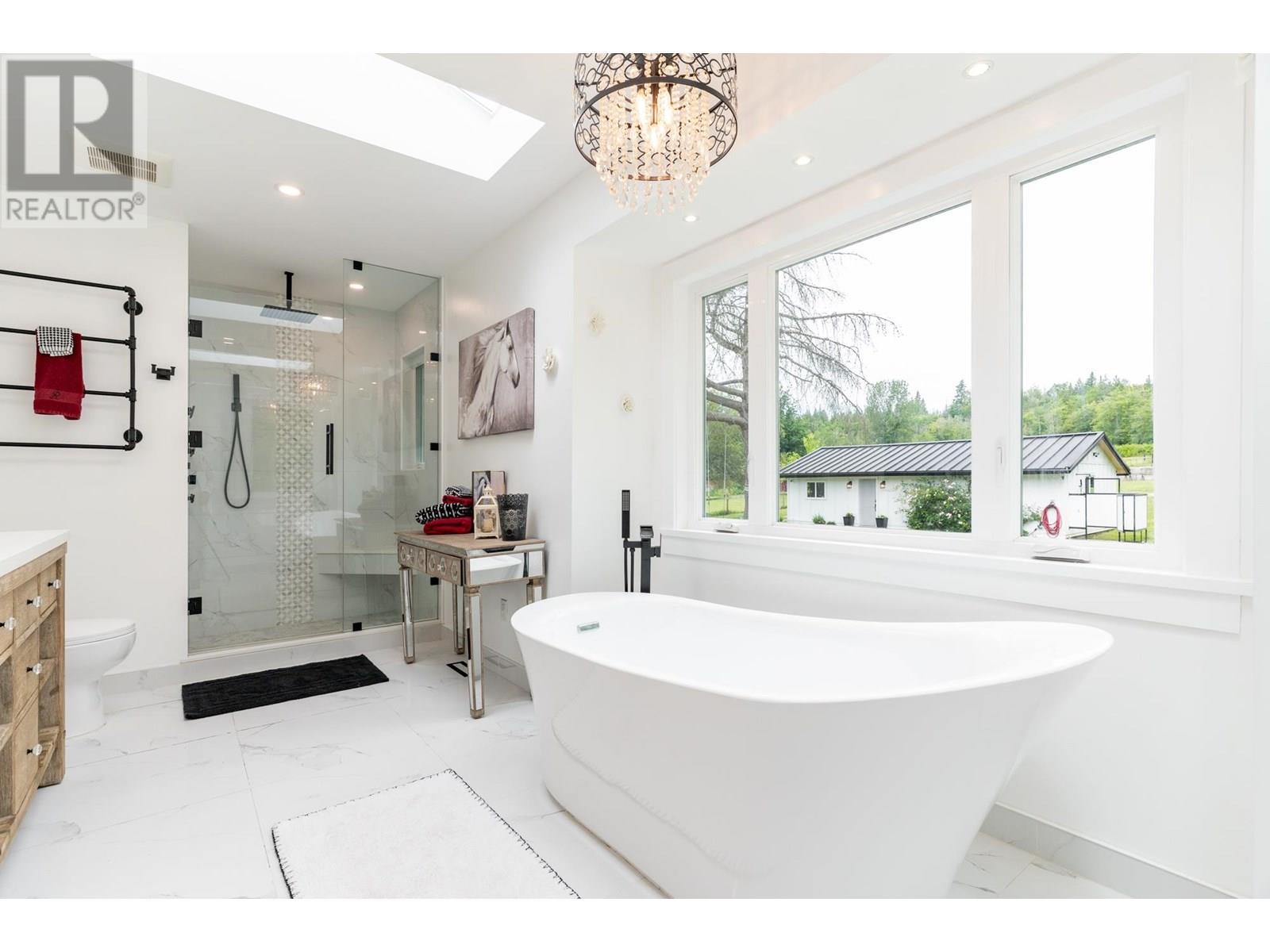 Photo 12 of 24991 100 Avenue, Maple Ridge BC