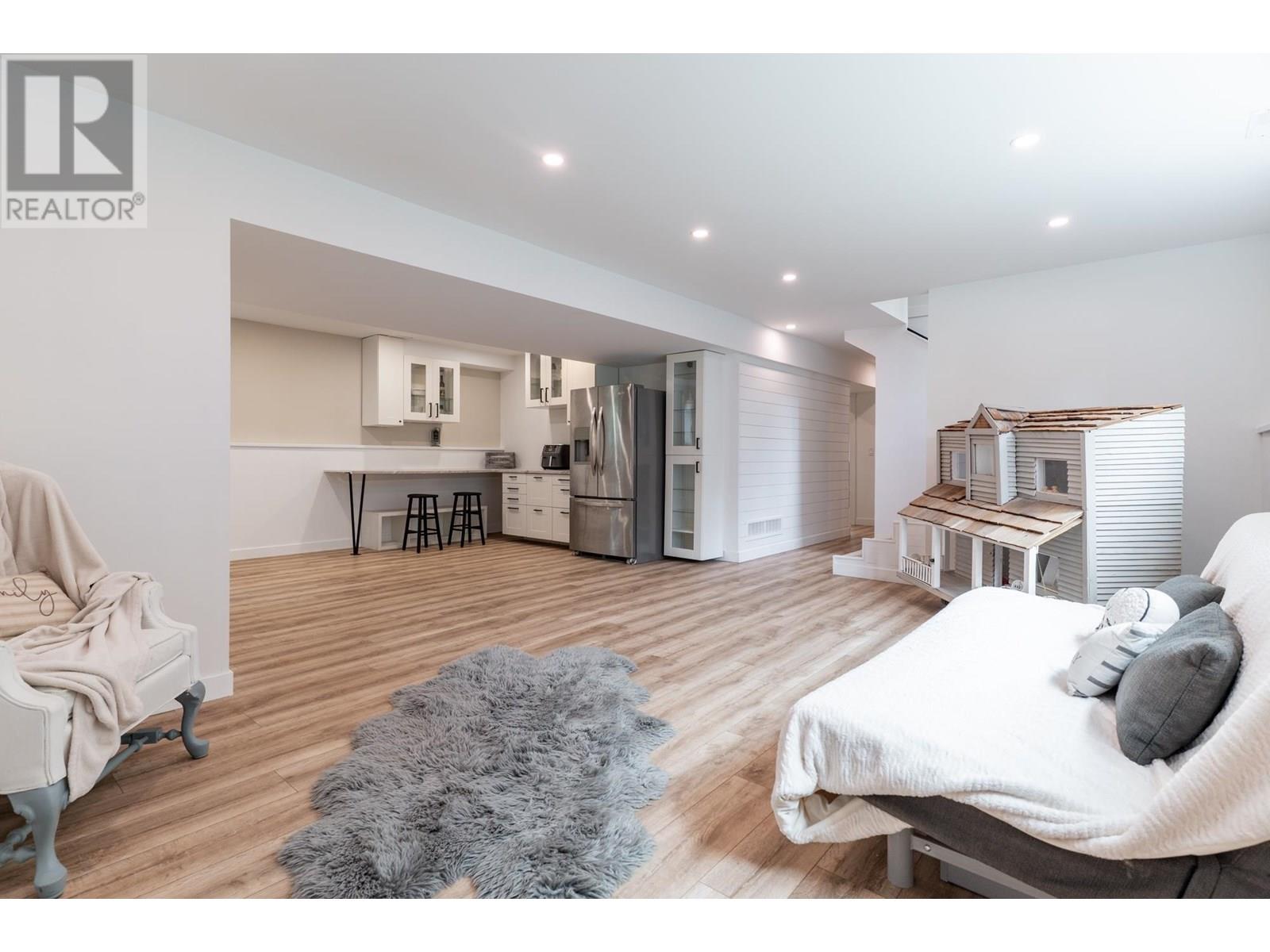 Photo 21 of 24991 100 Avenue, Maple Ridge BC