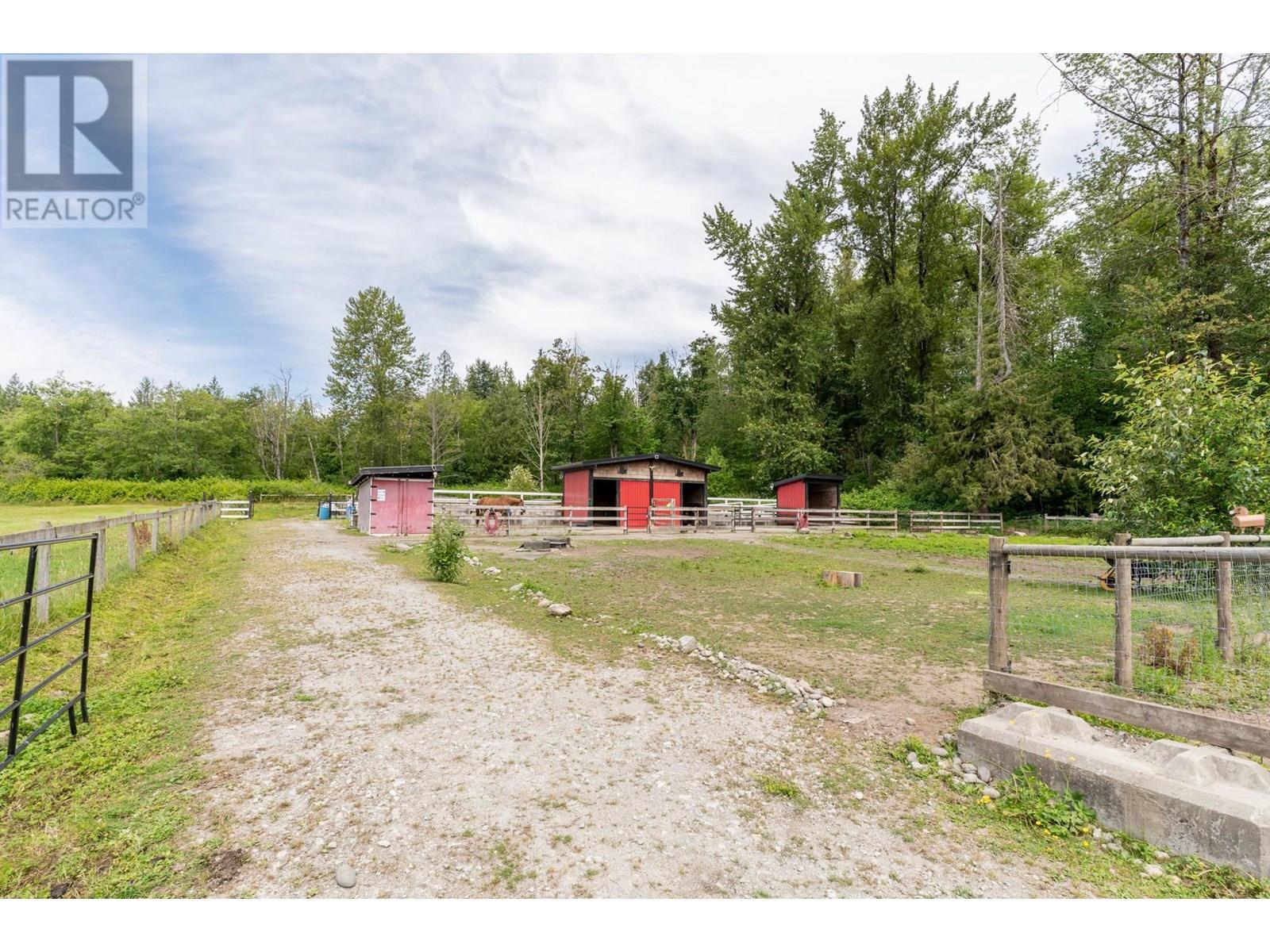 Photo 34 of 24991 100 Avenue, Maple Ridge BC