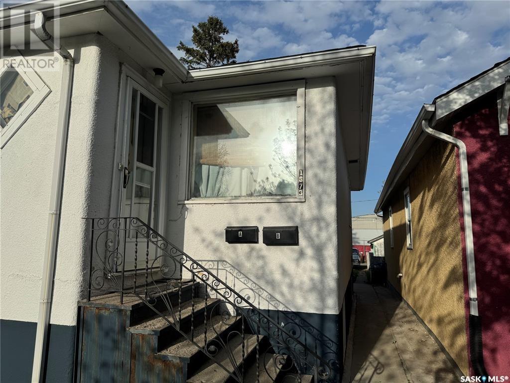 Photo 2 of 1873 Broder Street, Regina SK