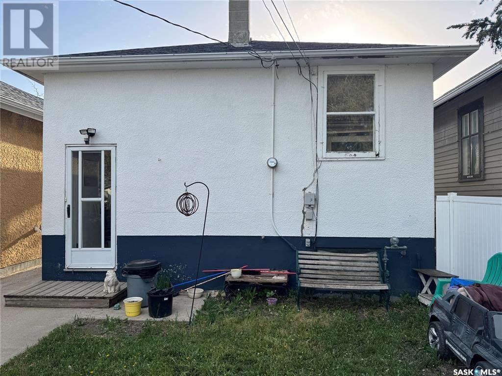 Photo 9 of 1873 Broder Street, Regina SK