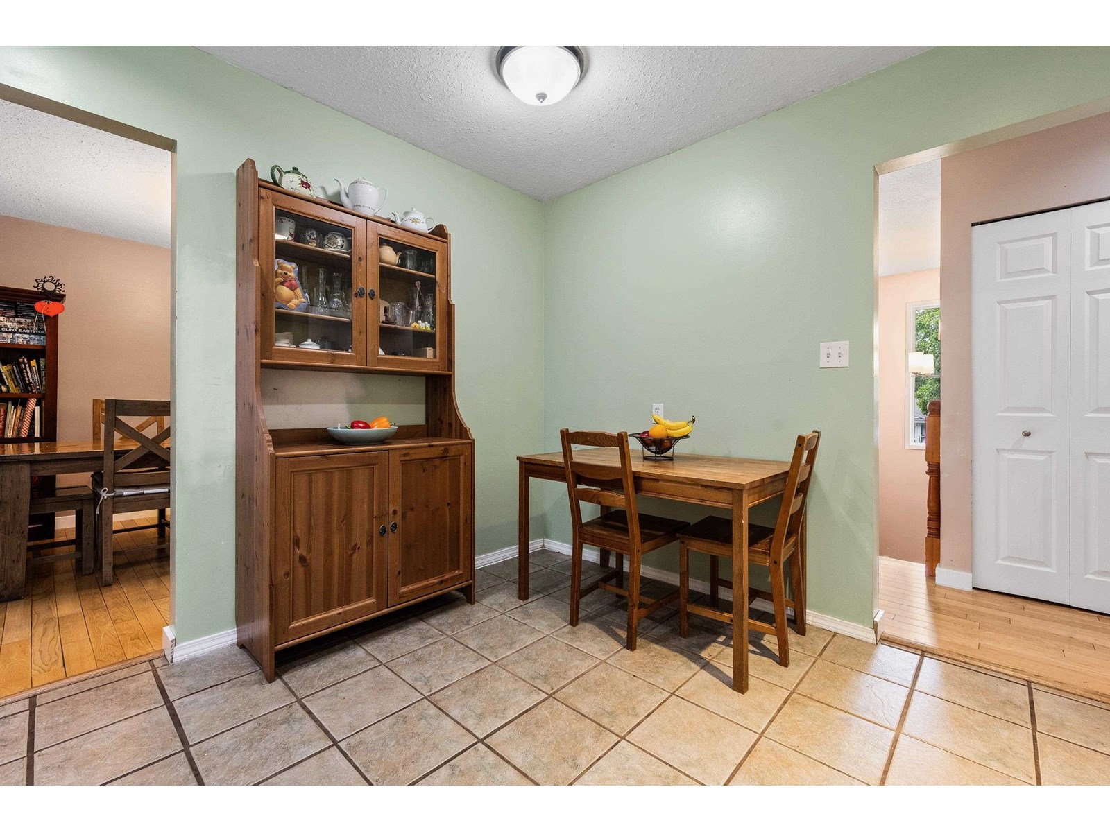 Photo 5 of 33332 Wren Crescent, Abbotsford BC